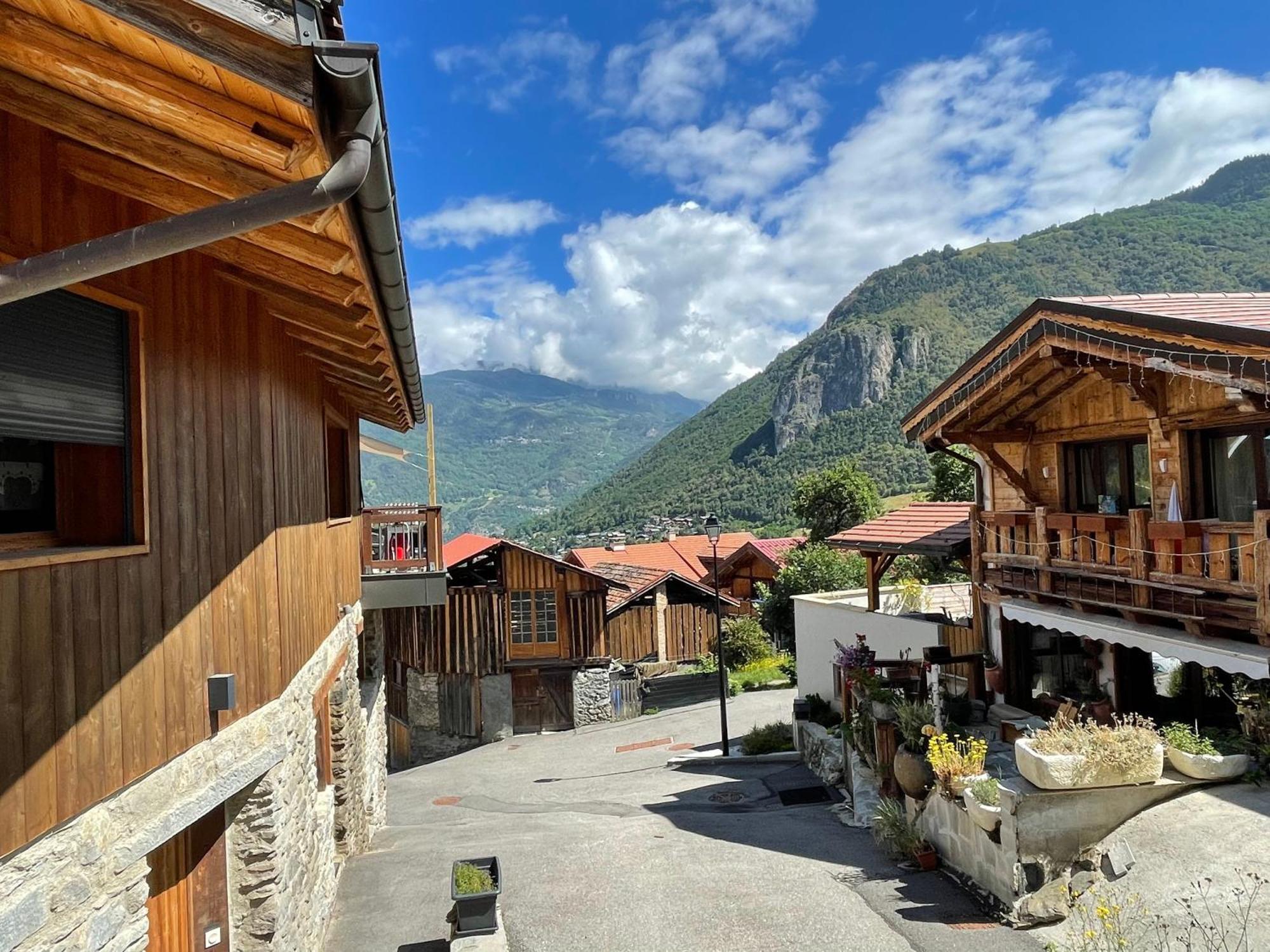 Maison De Village Au Pied Des 3 Vallees Villarlurin Екстер'єр фото